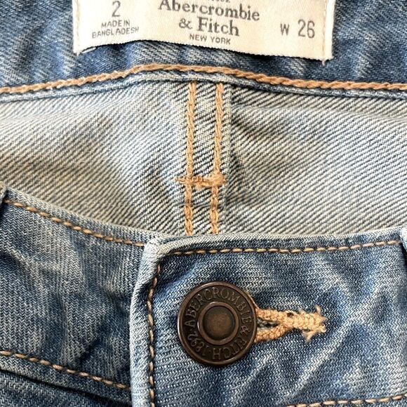 Abercrombie & Fitch embroidered jean Skirt Ram hem NWOT - Picture 4 of 6